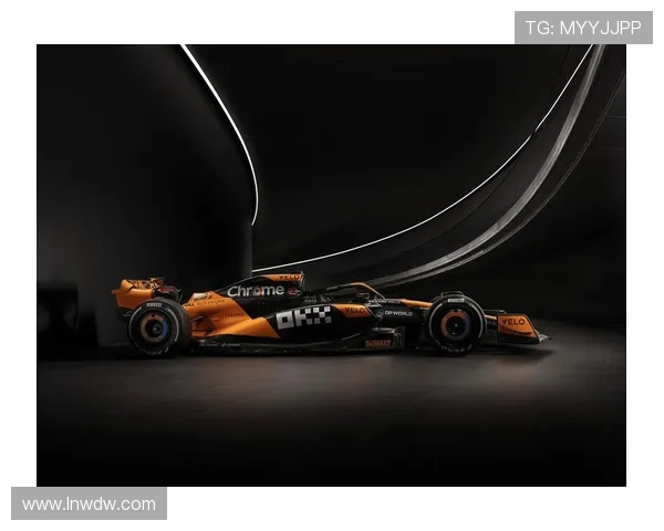 F1新赛季焦点汇聚车队升级与车手竞争全面升温赛事格局生变中态