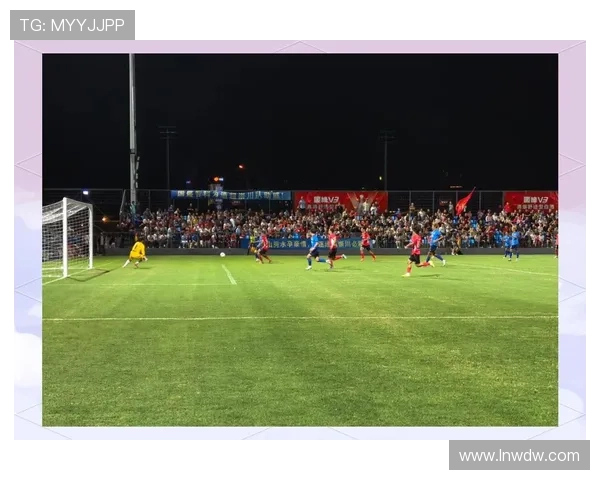 中国足球联赛新赛季揭幕战精彩纷呈 各队阵容大变革竞争愈加激烈