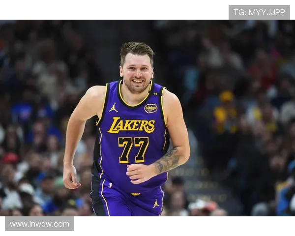 浓眉大帝复苏砍下50分 湖人击退独行侠迎连胜