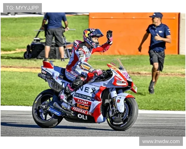 瓦伦西亚俱乐部历史辉煌与挑战并存的传奇征程解析