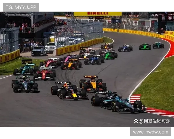 红牛车队再度引发争议新规实施后F1冠军之争进入白热化阶段